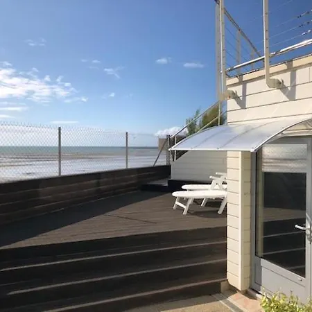 Daire Coutain Face Agon-Coutainville